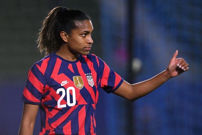 Analyzing Catarina Macario, a young star for the USWNT