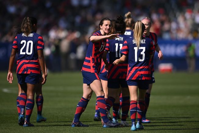 Looking into Vlatko Andonovski’s No. 6 options for the USWNT