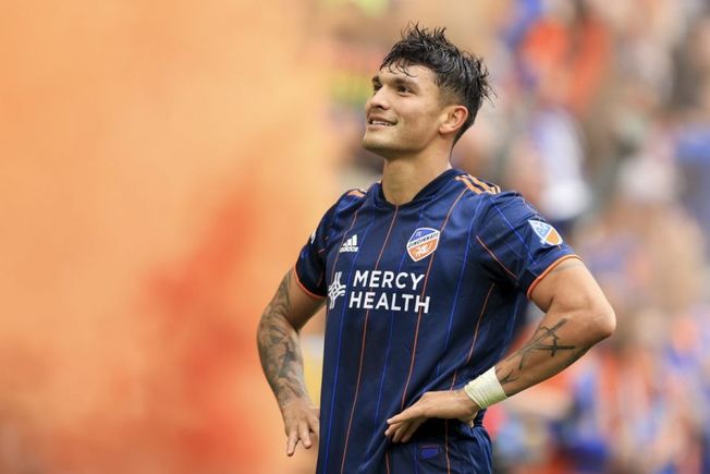 Best Bets: Introducing Backheeled Bucks, Spoon vs. Shield, and much more