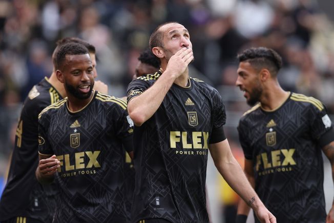 Lowery’s MLS things: LAFC love transition, St. Louis' gifts, and the Quakes are good