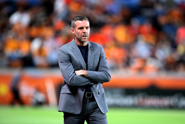 Lowery's 10 MLS Thoughts: Houston Dynamo’s static offseason, LA Galaxy make a splash & more