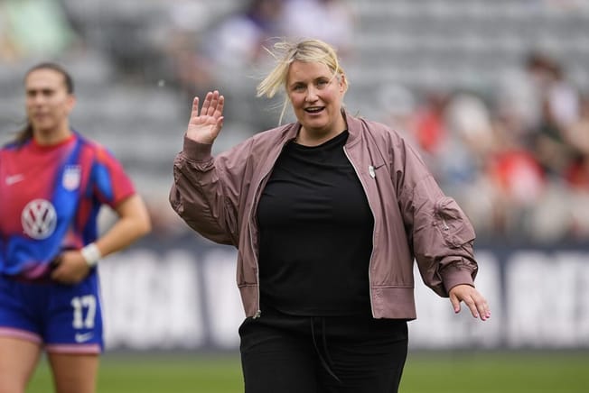 What we learned from Emma Hayes’ debut on the sidelines for the USWNT