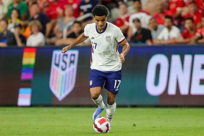 “It’s now or never”: How Malik Tillman’s winding USMNT road took him from Bavaria to America